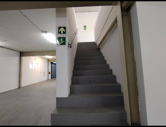 484M² WAREHOUSE TO LET IN DRIEHOEK